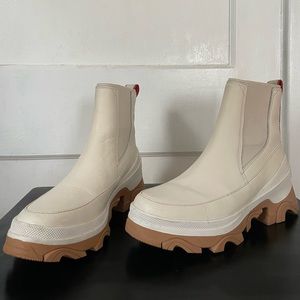 Sorel Chelsea boots